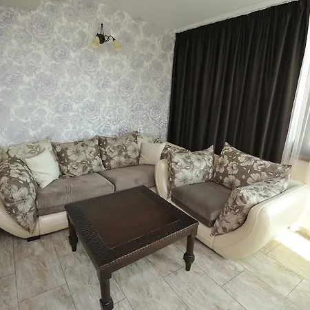 Apartament Poshta 1 2 *