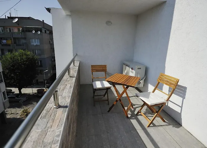 Apartament Poshta 1 2 *