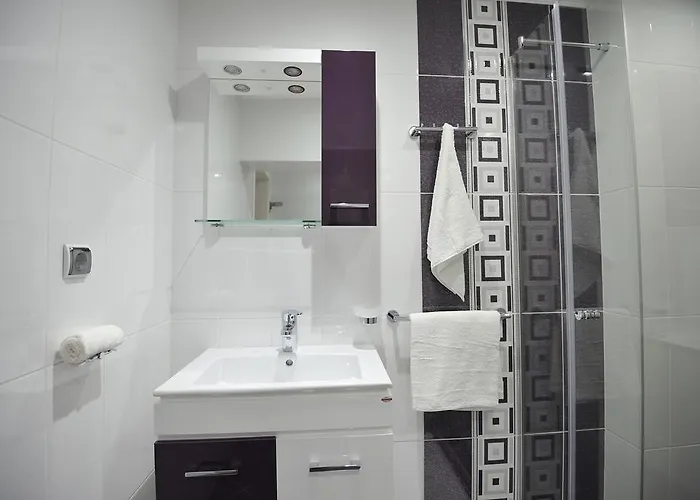 Poshta 1 2 Apartament Warna